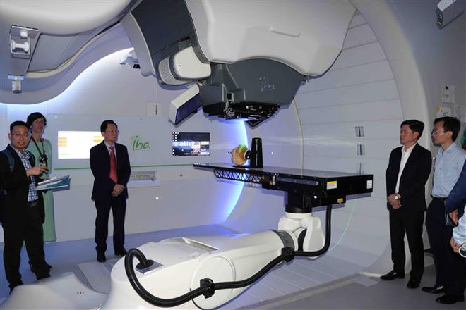 Bệnh viện 108 hợp tác với y tế Bỉ trong điều trị ung thư công nghệ cao ảnh 1