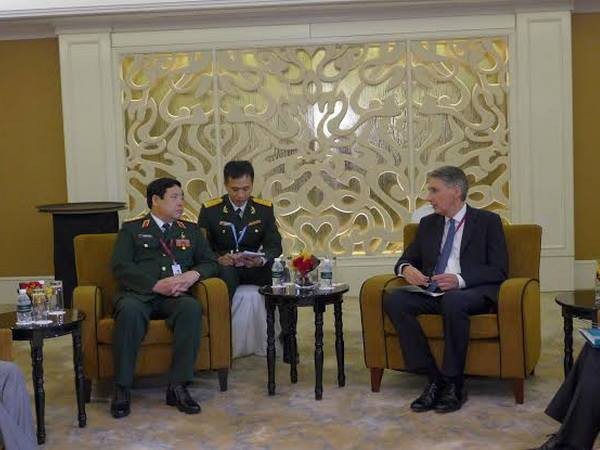 [Photo] Hoạt động của Bộ trưởng Quốc phòng tại Shangri-La ảnh 7