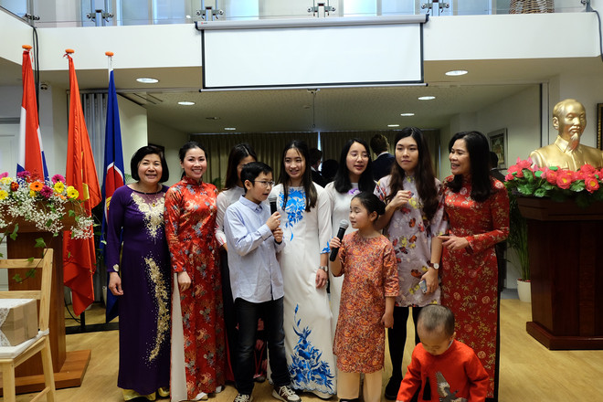 Cộng đồng người Việt ở Hà Lan náo nức gặp mặt mừng Xuân Kỷ Hợi ảnh 5