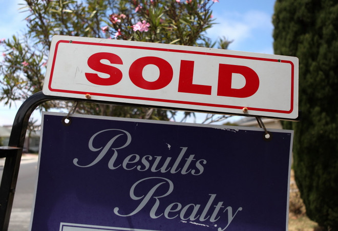 Mỹ: Doanh số bán nhà đất giảm xuống mức thấp nhất trong 4 tháng ảnh 1