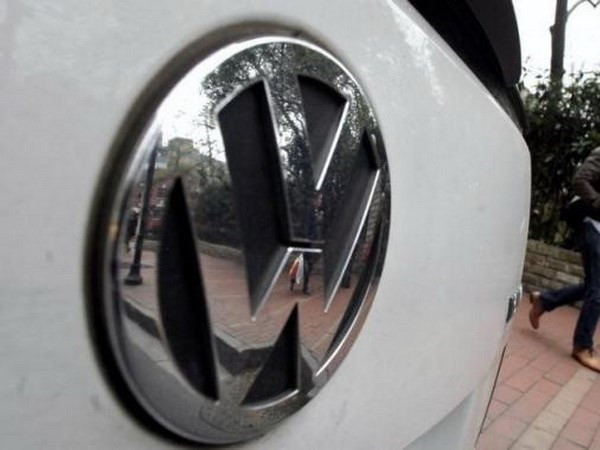 Gần 300 nhà đầu tư thế giới đồng loạt khởi kiện Volkswagen ảnh 1