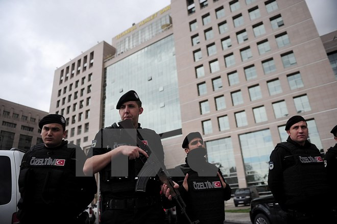 Thổ Nhĩ Kỳ phá âm mưu khủng bố cùng ngày với vụ tấn công Paris ảnh 1