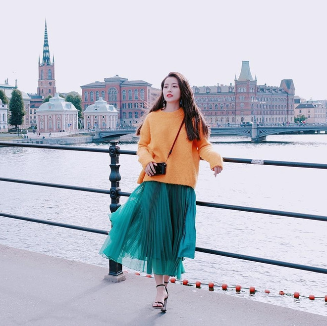 Dàn sao Việt bừng sức sống với street style rực rỡ sắc màu ảnh 2