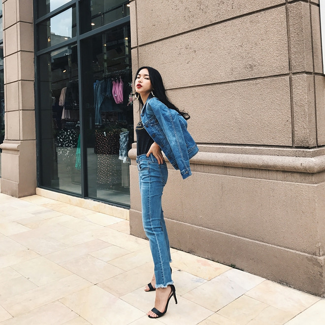 Dàn sao Việt bừng sức sống với street style rực rỡ sắc màu ảnh 7