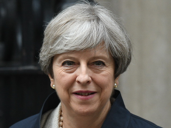 Thủ tướng Anh Theresa May kêu gọi sự ủng hộ của các đảng đối lập ảnh 1