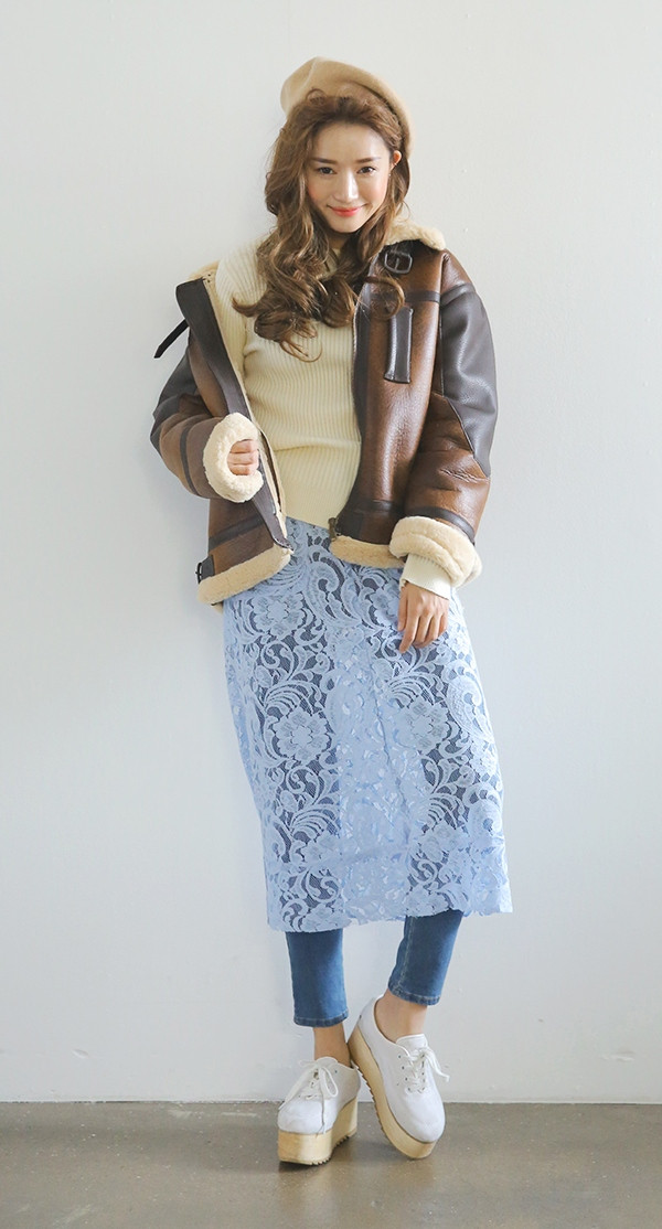 Kiêu sa ngày lạnh với thiết kế váy maxi ren dịu dàng, tinh tế ảnh 15