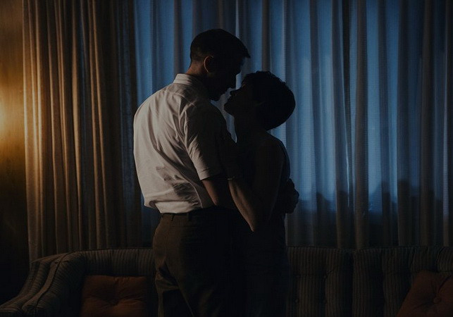 Ứng cử viên của giải Oscar "First Man" khởi đầu không như ý ảnh 1