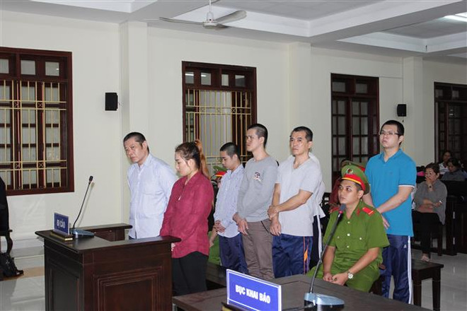 Xử phạt nhóm tội phạm làm giả thẻ ATM rút tiền từ các ngân hàng ảnh 1