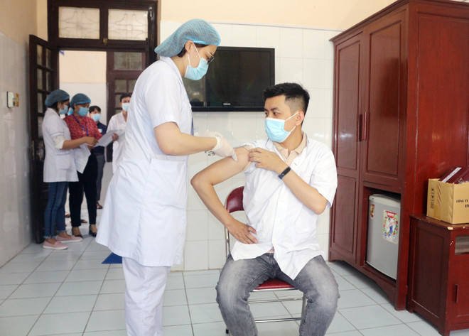 Hà Nam: Hỗ trợ công dân về quê, đảm bảo quy định chống COVID-19 ảnh 1