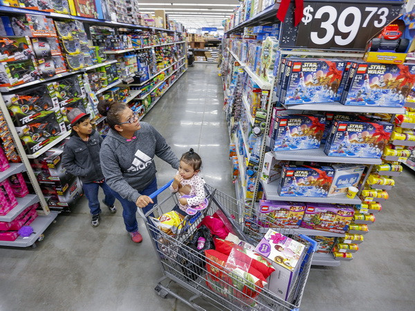 WTO phản ứng với lệnh “mua hàng Mỹ, thuê người Mỹ” của ông Trump ảnh 1