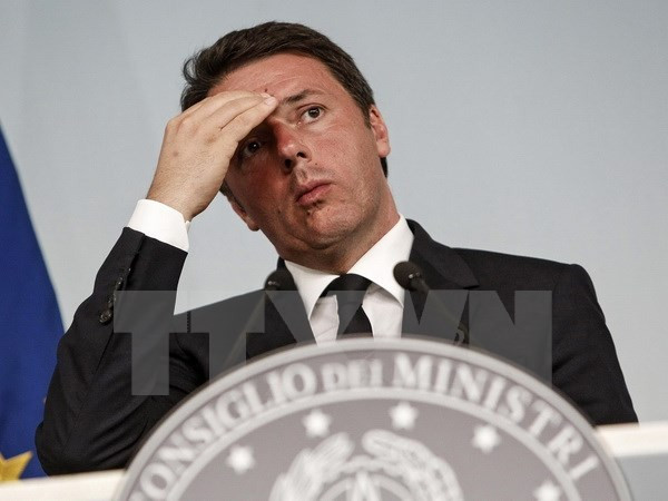Thủ tướng Italy Matteo Renzi. (Nguồn: EPA/TTXVN) Chính trường Italy đối mặt với thách thức sau khi ông Renzi từ chức ảnh 1