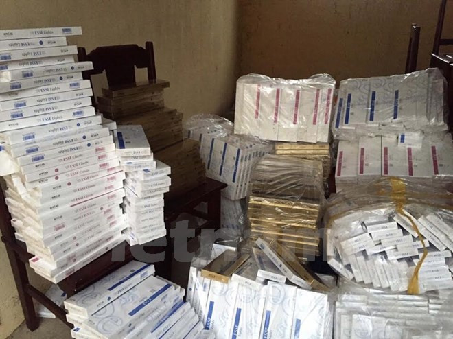 Bắt giữ hai vụ nhập lậu nguyên liệu thuốc lá số lượng lớn ảnh 1