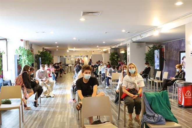 Châu Âu chống cự thế nào trong "cuộc chiến" với biến thể Delta? ảnh 1