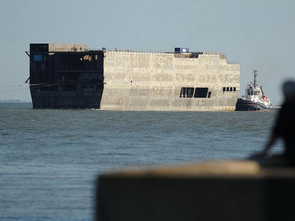 Pháp lùi hạn chuyển giao tàu cho Nga do căng thẳng Ukraine ảnh 1