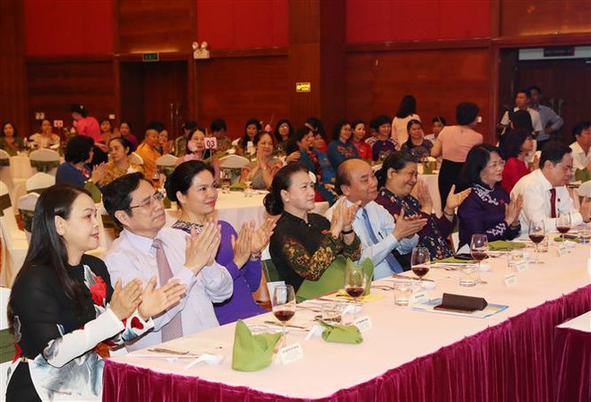 Tạo điều kiện để phụ nữ tham gia nhiều hơn vào hệ thống chính trị ảnh 2