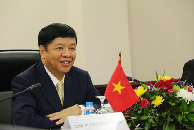 Thứ trưởng Nguyễn Quốc Cường phát biểu tại buổi làm việc. (Ảnh: Xuân Tú/TTXVN) Lào đánh giá cao những đóng góp tích cực của cộng đồng người Việt ảnh 1