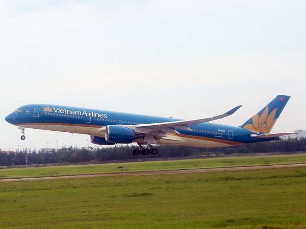 Lập đoàn kiểm tra vụ máy bay Vietnam Airlines gặp sự cố tại Vinh ảnh 1