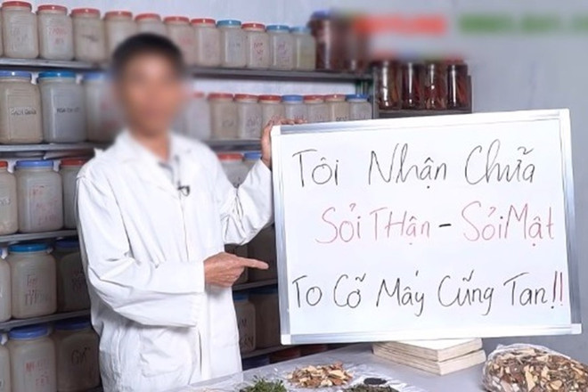 Tự quảng cáo "3 đời chữa sỏi thận." (Ảnh chụp màn hình) Thủ tướng yêu cầu kiểm tra, xử lý hiện tượng tự xưng "thần y" ảnh 1
