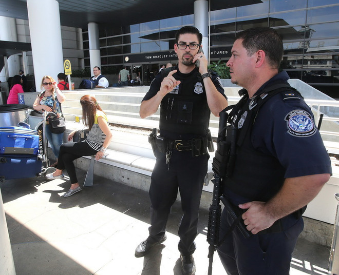 Cảnh sát Mỹ bắt giữ một thanh niên có âm mưu tấn công khủng bố ảnh 1