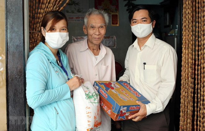 TP.HCM: Gỡ vướng chi trả hỗ trợ đối tượng bị ảnh hưởng dịch COVID-19 ảnh 1