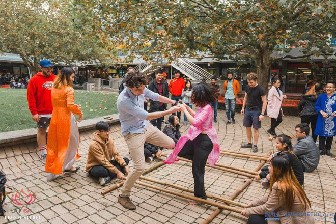 Tưng bừng lễ hội văn hóa Việt Nam của du học sinh tại Melbourne ảnh 2