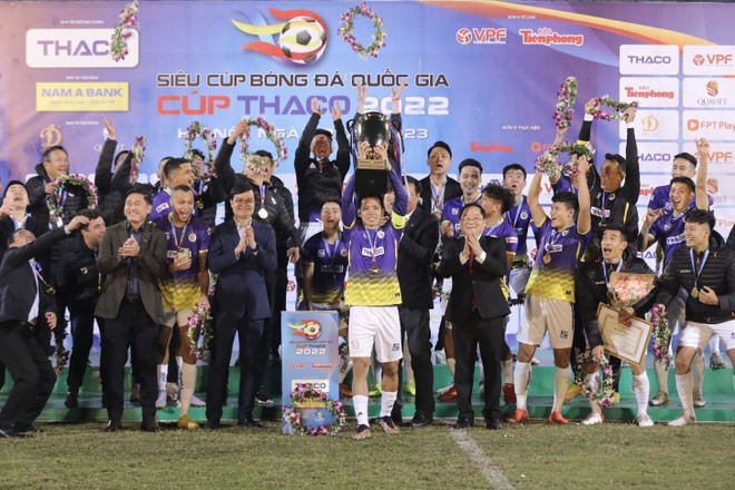Cận cảnh Hà Nội giành Siêu cúp Quốc gia, thiết lập kỷ lục mới ảnh 12