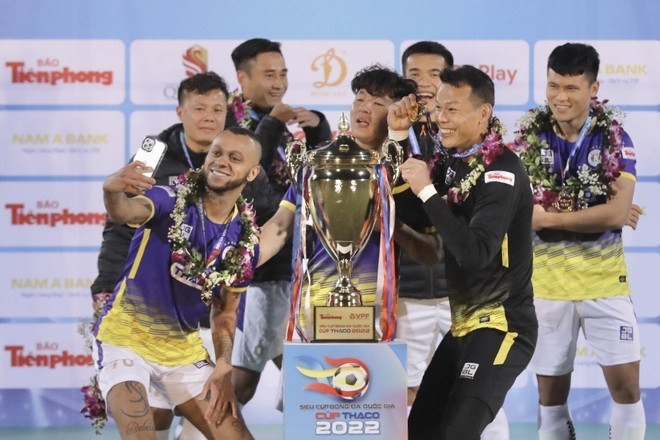 Cận cảnh Hà Nội giành Siêu cúp Quốc gia, thiết lập kỷ lục mới ảnh 14
