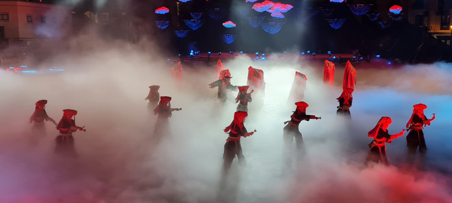 Bữa tiệc văn hóa nhiều sắc màu kỷ niệm 120 năm Du lịch Sa Pa ảnh 1