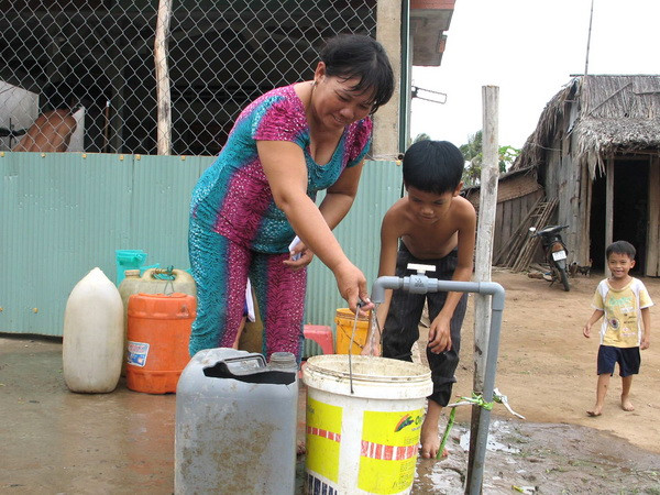 Độc đáo công trình nước sinh hoạt trong hang núi ở Lạng Sơn ảnh 1