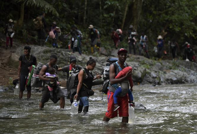 Số người di cư bất hợp pháp qua biên giới Mexico-Mỹ cao kỷ lục ảnh 1