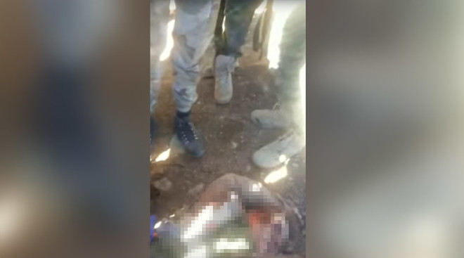 Phiến quân Syria công bố đoạn video tìm thấy phi công Nga ảnh 1