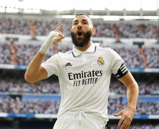 Đánh bại Barcelona, Real Madrid độc chiếm ngôi đầu La Liga ảnh 1