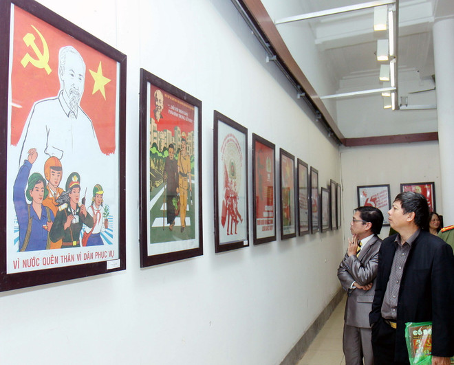 Phát động thi sáng tác tranh cổ động chào mừng các ngày lễ lớn ảnh 1