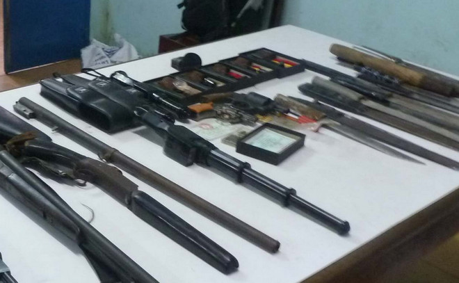 Bắt băng nhóm dí roi điện cướp xe giữa ban ngày tại TP. Hồ Chí Minh ảnh 1