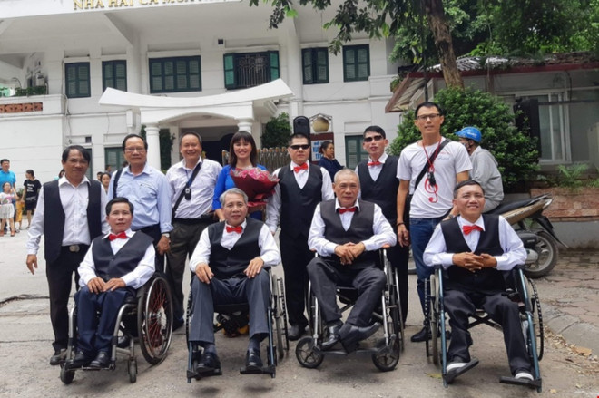 Nhiều sự quan tâm giúp người khuyết tật hòa nhập xã hội ảnh 2