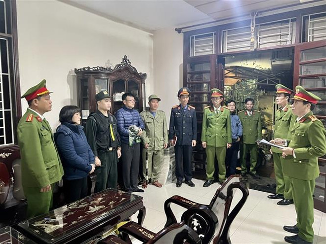 Bắt Giám đốc và 2 Phó giám đốc Trung tâm đăng kiểm xe tỉnh TT-Huế ảnh 1