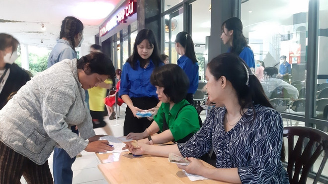 Gặp Phan Bích Ngân - người lan tỏa tấm gương sống có trách nhiệm ảnh 2