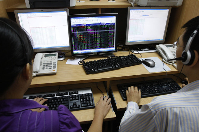 Chứng khoán chốt tuần sôi động, VN-Index lên mức 1.174 điểm ảnh 1