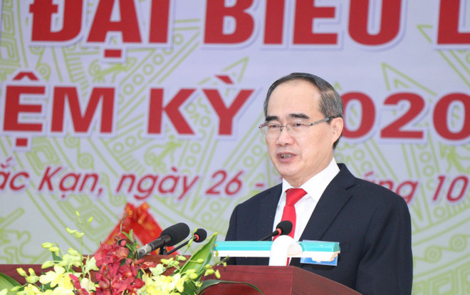 Ông Nguyễn Thiện Nhân, Ủy viên Bộ Chính trị, Trưởng đoàn đại biểu Quốc hội Thành phố Hồ Chí Minh phát biểu chỉ đạo đại hội. (Ảnh: Mạnh Hà/TTXVN) Đại hội Đảng bộ tỉnh Bắc Kạn: Phát huy lợi thế về tài nguyên ảnh 1