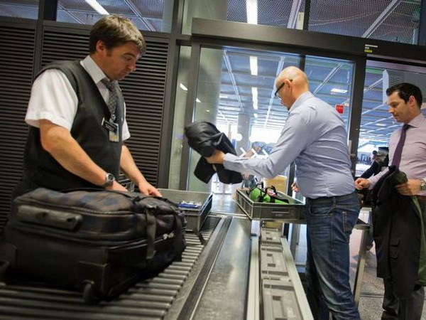 Ấn Độ và Mỹ ký thỏa thuận hợp tác về an ninh hàng không ảnh 1