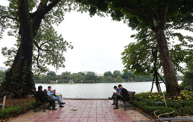 Bắc Bộ tăng nhiệt trước đợt lạnh tăng cường, Hà Nội nóng tới 30 độ C ảnh 1