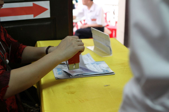 Hơn 1.830 sinh viên Đại học Khoa học Xã hội và Nhân văn đi bầu cử ảnh 5