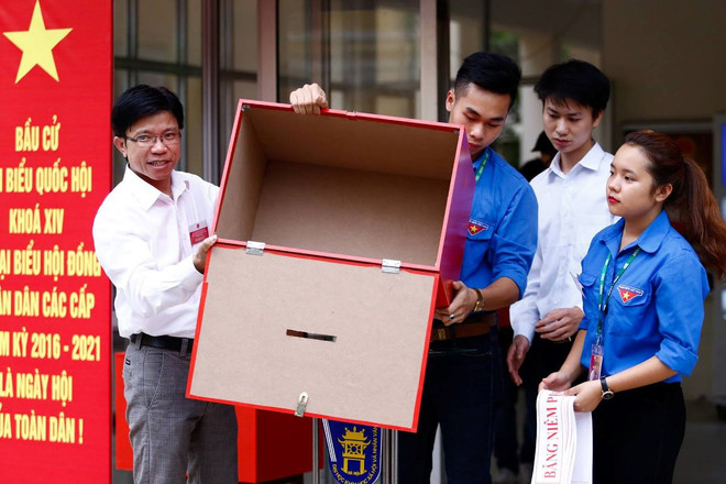 Hơn 1.830 sinh viên Đại học Khoa học Xã hội và Nhân văn đi bầu cử ảnh 4