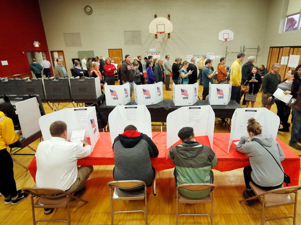 Tổng thống Trump sẽ cảnh báo Nga không can thiệp bầu cử giữa kỳ của Mỹ ảnh 1