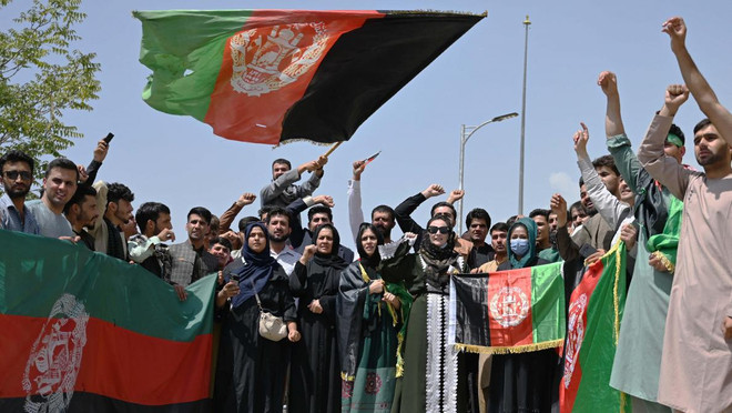 Biểu tình chống Taliban nổ ra ở nhiều thành phố tại Afghanistan ảnh 1