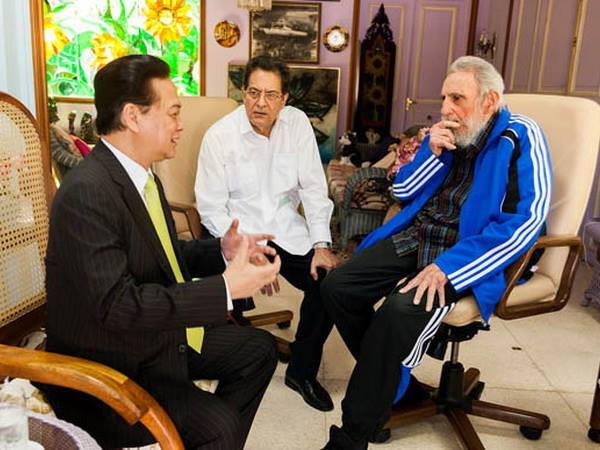 Lãnh tụ Cuba Fidel Castro tiếp Thủ tướng Nguyễn Tấn Dũng ảnh 1