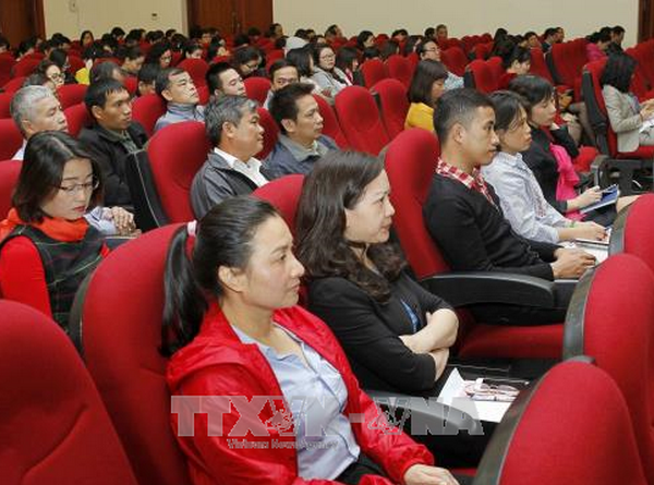 Cán bộ, đảng viên TTXVN học tập, quán triệt và triển khai Nghị quyết Hội nghị Trung ương 6 khóa XII. Ảnh: Văn Điệp – TTXVN Đảng bộ TTXVN quán triệt, triển khai Nghị quyết Hội nghị TW 6 ảnh 3