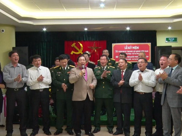 Kỷ niệm ngày thành lập Quân đội Nhân dân tại Nga và Mozambique ảnh 1