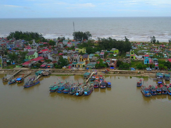 Các tỉnh, thành phố ven biển chủ động ứng phó với áp thấp nhiệt đới ảnh 1