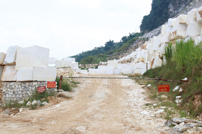 Mỏ đá bản Nghè ở Yên Bái: Người dân thấp thỏm lo sợ đá lăn vào nhà ảnh 3